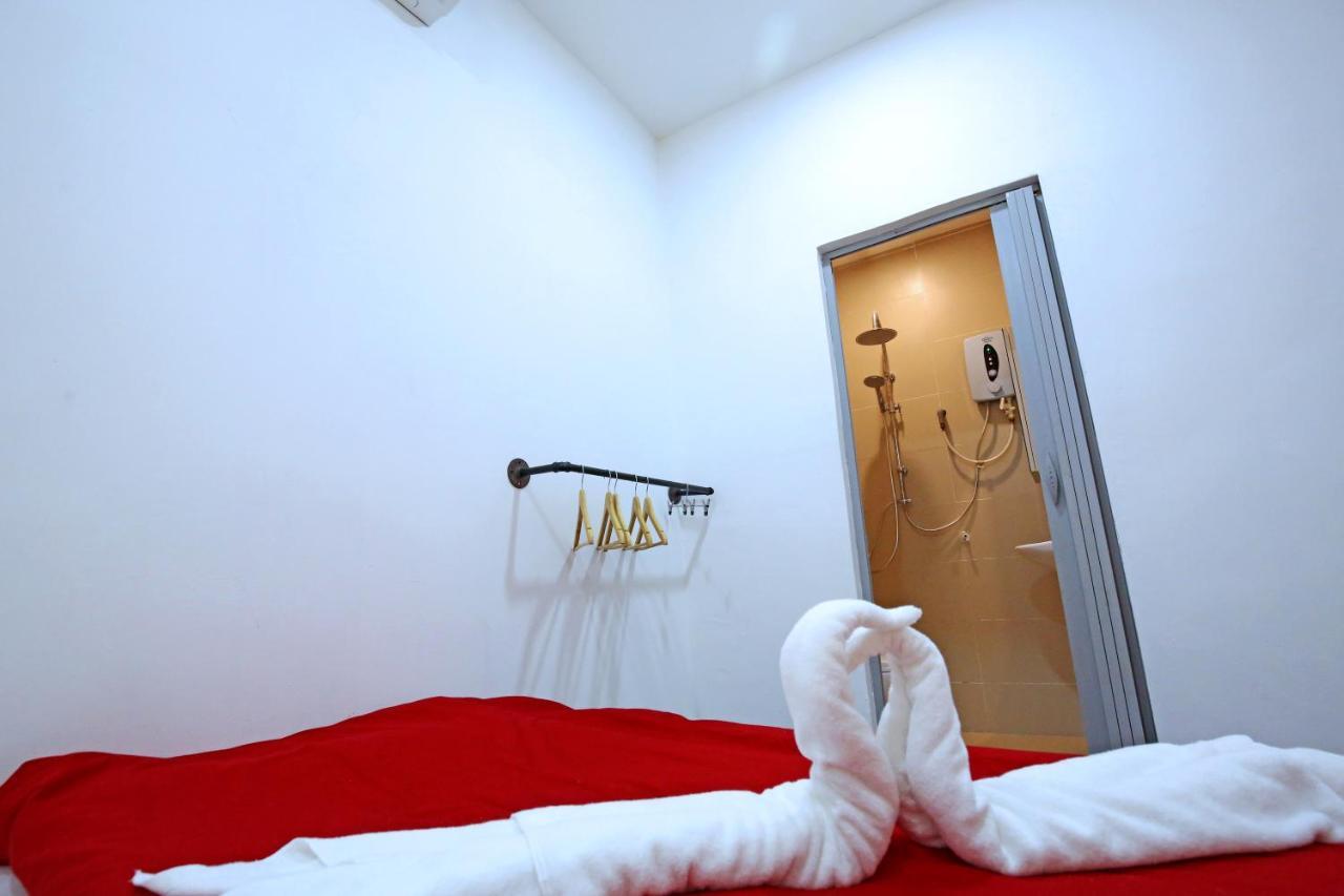 Stay At Jacks Melaka Exterior photo